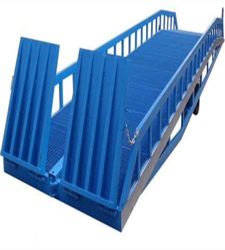 盛金機(jī)械告訴您定制液壓登車橋需要注意的問(wèn)題是什么(圖2) \